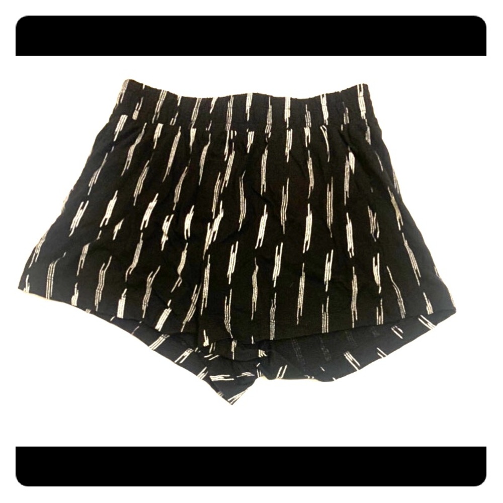 Women’s XS H&M cotton shorts